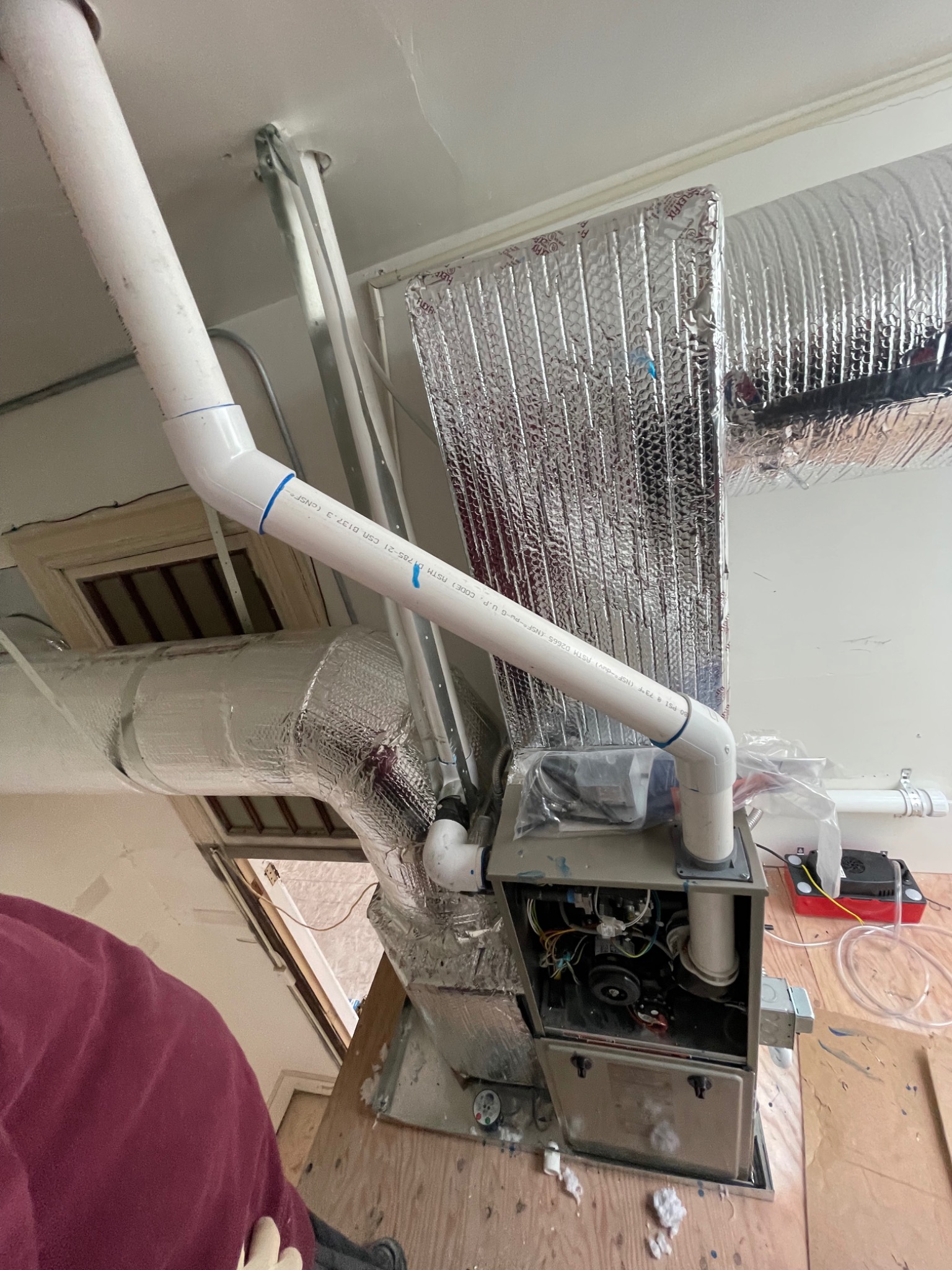 Air handler and duct system